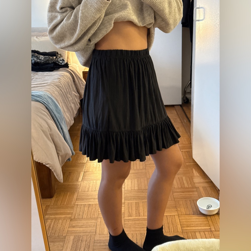Zara Black Mini Skirt with Ruffle Hem